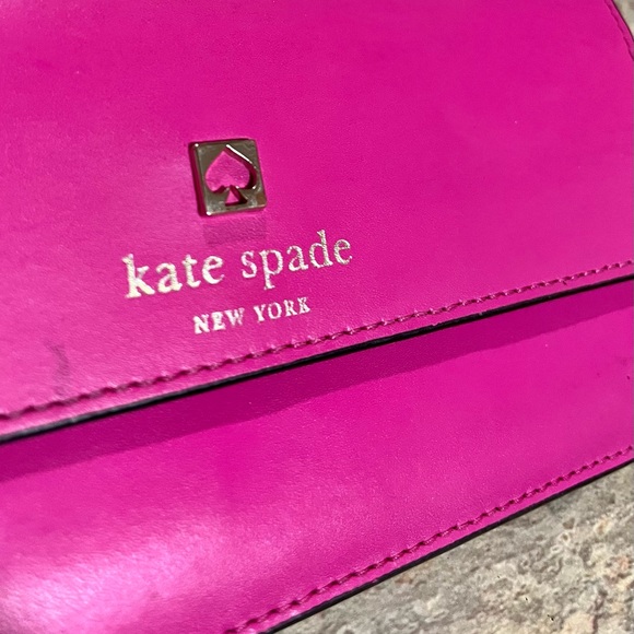 Kate Spade ♠️ fuchsia clutch - Picture 3 of 15